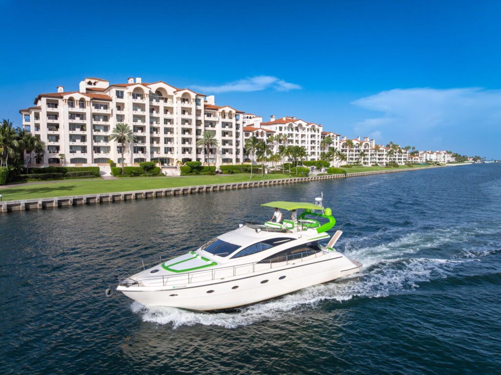 70ft Aicon Green Hulk Yacht Rental Miami 2 %Miami Yacht Rentals%