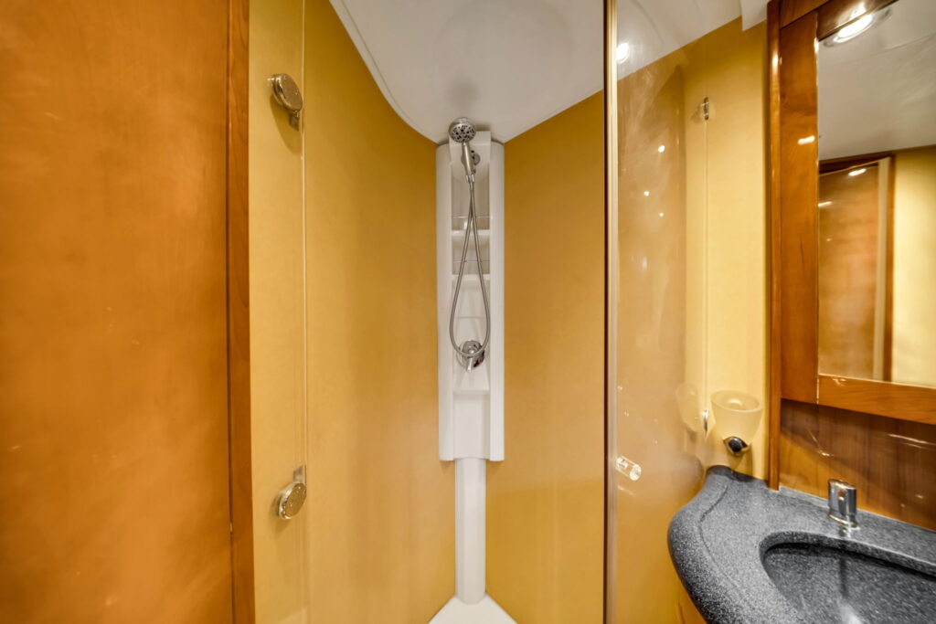 70ft Aicon Green Hulk Yacht Rental Miami 12 %Miami Yacht Rentals%